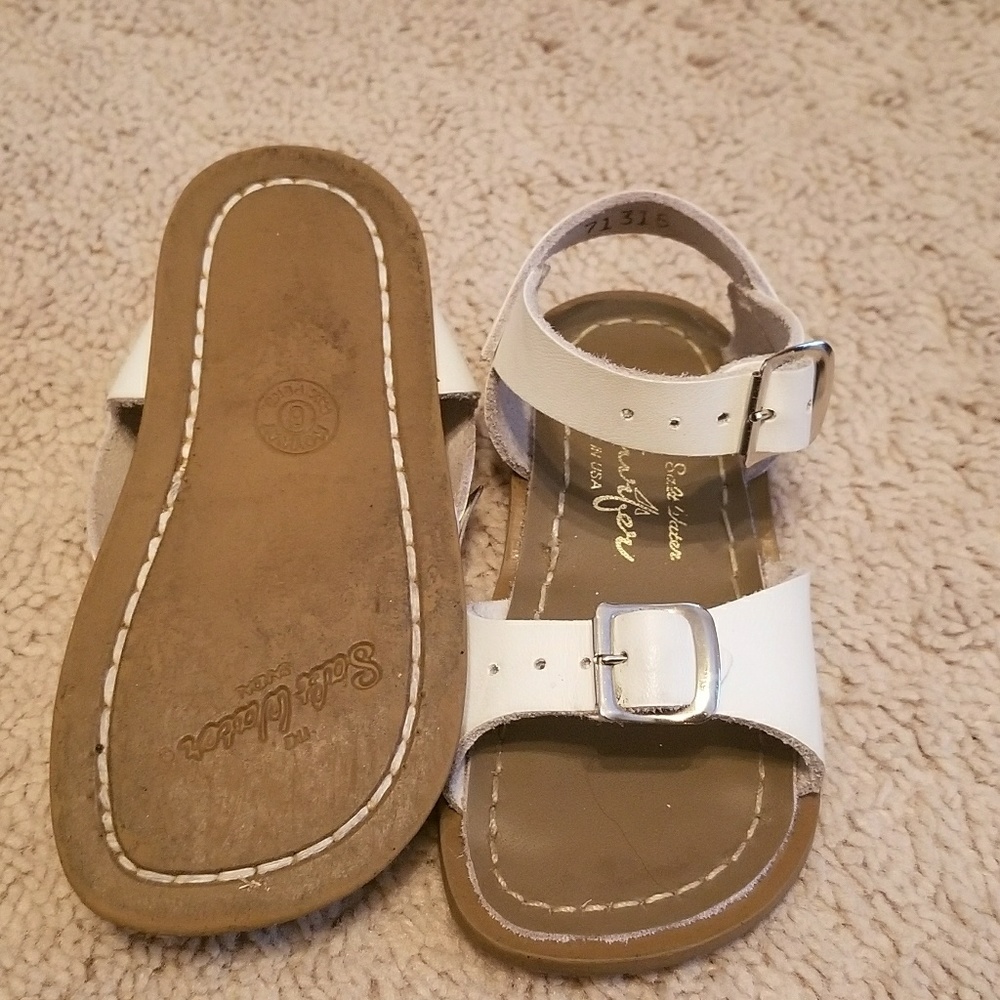 Toddler Girls Shoes (SOLD ON MECARI)